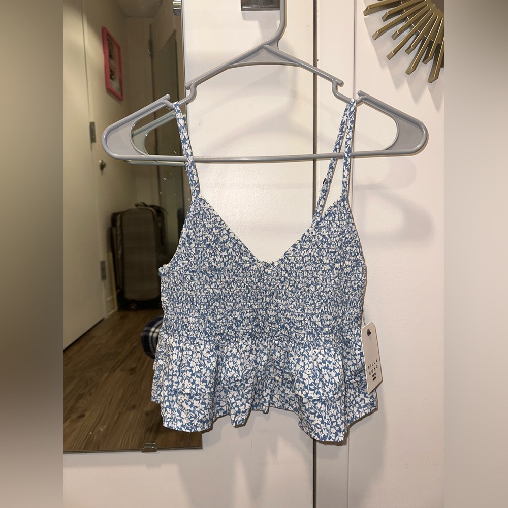 Blue floral billabong tank top